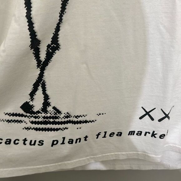 KAWS X Cactus Plant Flea Market Mens White Skeleton Short Sleeve T-Shirt Size XL - Picture 3 of 7